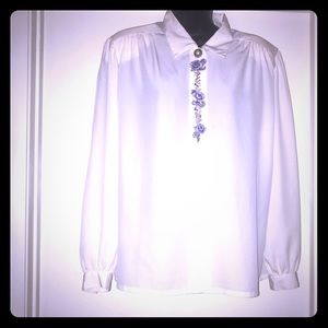 Koret white button down embroidered blouse